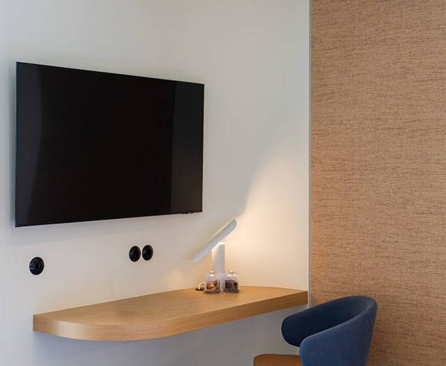 Paralos-Kosta-Alimia-Pure-Luxe-Junior-Suite-SSV-6.jpg