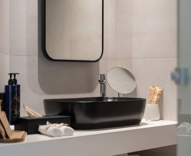 Paralos-Kosta-Alimia-PPure-Luxe-Suite-Heated-Private-Pool-10.jpg