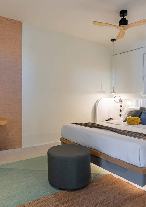 Paralos-Kosta-Alimia-Pure-Luxe-Suite-SSV-1.jpg