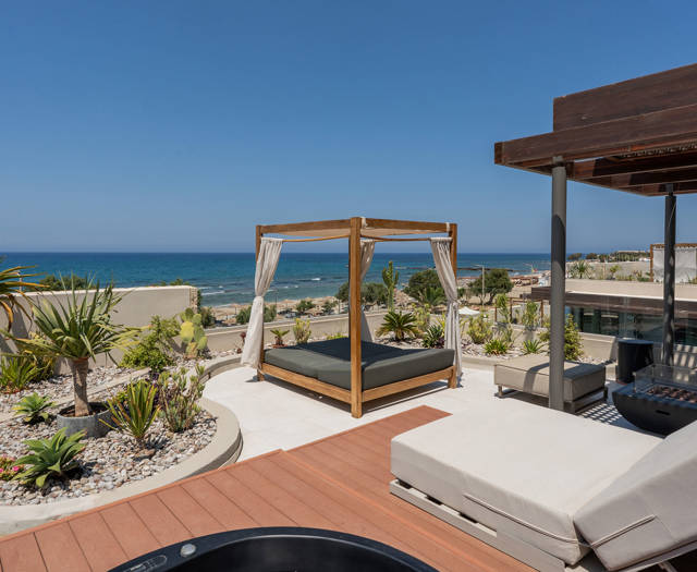 Paralos-Kosta-Alimia-Room-Retreat-Room-DSV-Heated-Hydro-Tub-Gazebo-11.jpg
