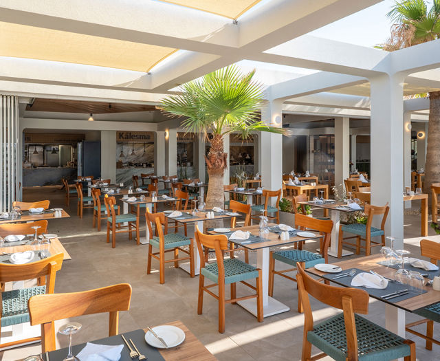 Paralos-Kosta-Alimia-Restaurant-Okeanos-2.jpg