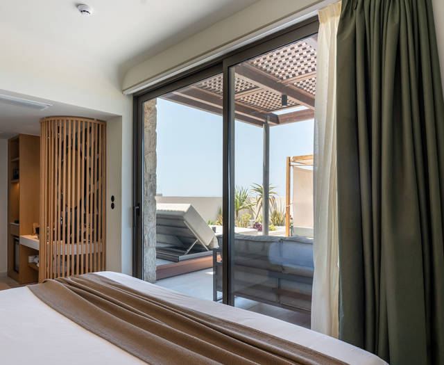 Paralos-Kosta-Alimia-Room-Retreat-Room-DSV-Heated-Hydro-Tub-Gazebo-4.jpg