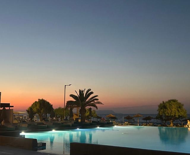 Paralos Kosta Alímia